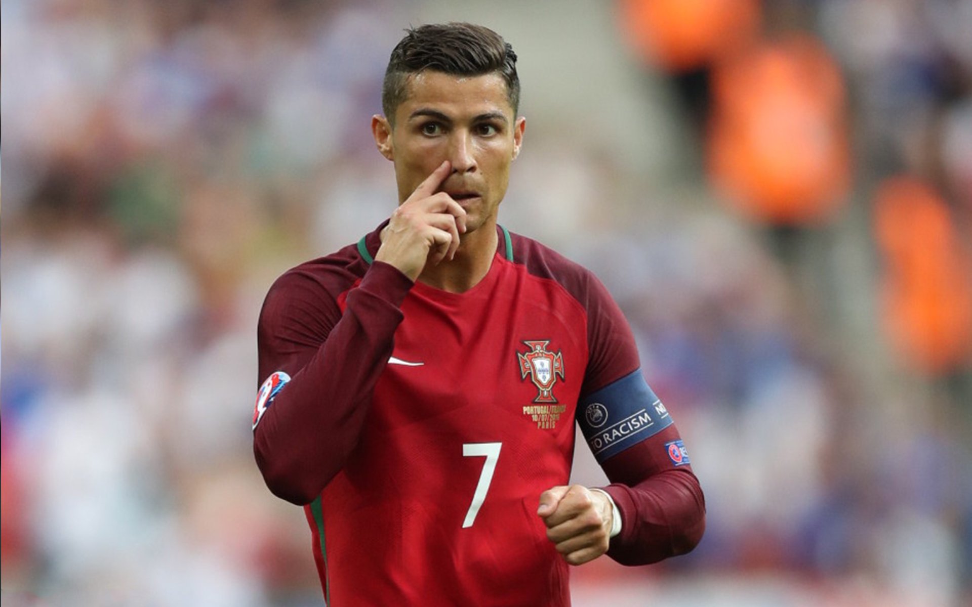 自由泳接力赛中立代表队A逆转夺胜，自由泳接力破纪录