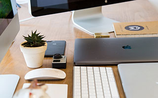 爱游戏官网-_骑士年轻核心不断突破，球队逐步崛起_，骑士队的