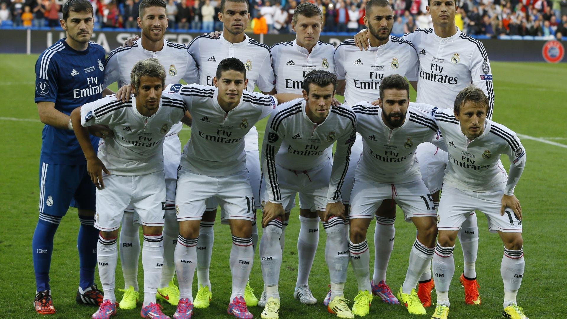 爱游戏ayx官网-贝尔哈德·福特：通过全方位的技术贡献，为全黑队铺平胜利之路